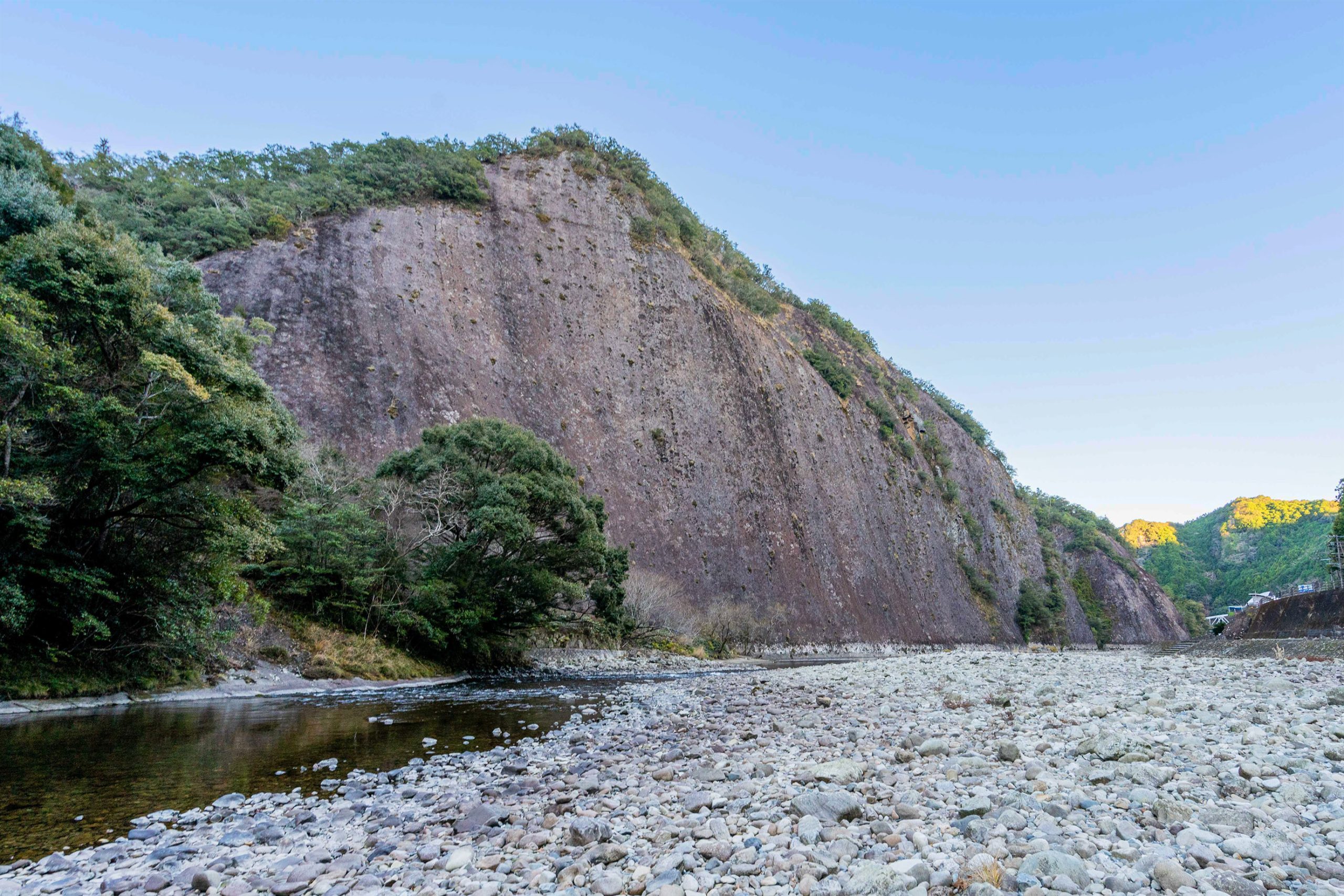 The Ichimai-iwa of Kozagawa Rive