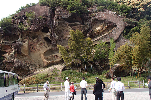 The Mushikui-iwa Rock in Takaike